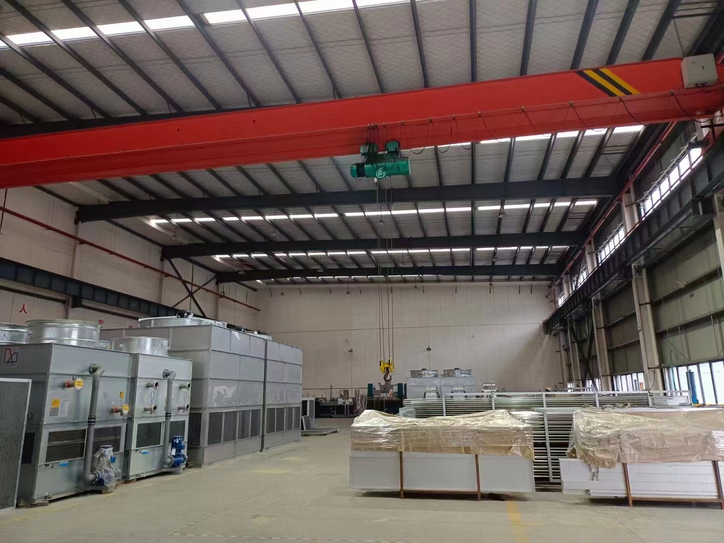 閉式冷卻塔噪聲控制 <a href=http://www.kylyjx.com/product/bishi/ target=_blank class=infotextkey>閉式冷卻塔</a>噪聲控制